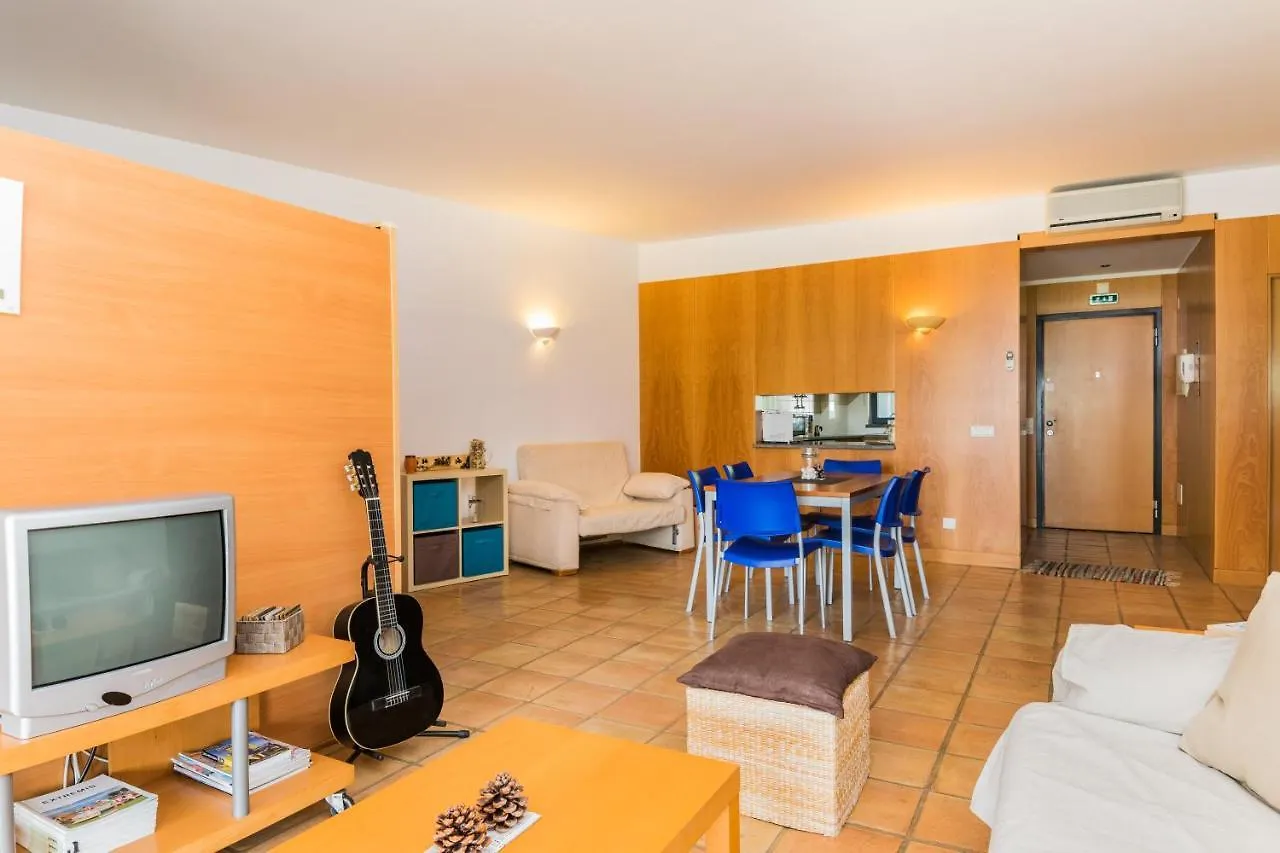 Casa Nostra Lagos 0*,